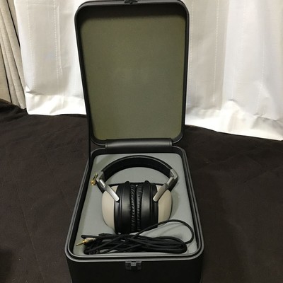 Sony MDR-CD3000 Headphone with Case 
