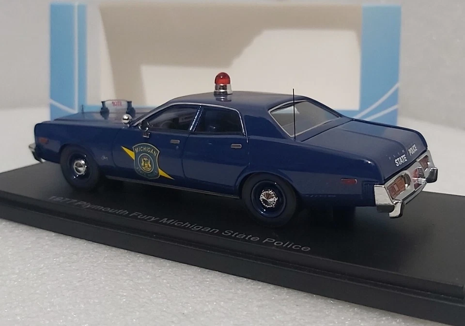 WOW Plymouth Fury Michigan State Police 1977 1:43 Neo 46451 EXTREMLELY RARE!! - Image 2 of 4