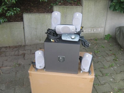 Logitech Z-5300 5.1 Surround Sound Lautsprecher System Subwoofer PC - Bild 1 von 4