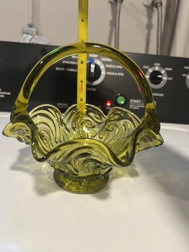 Vintage Glass Basket Avocado Green Ruffled Edge Glass Basket   Fenton ?