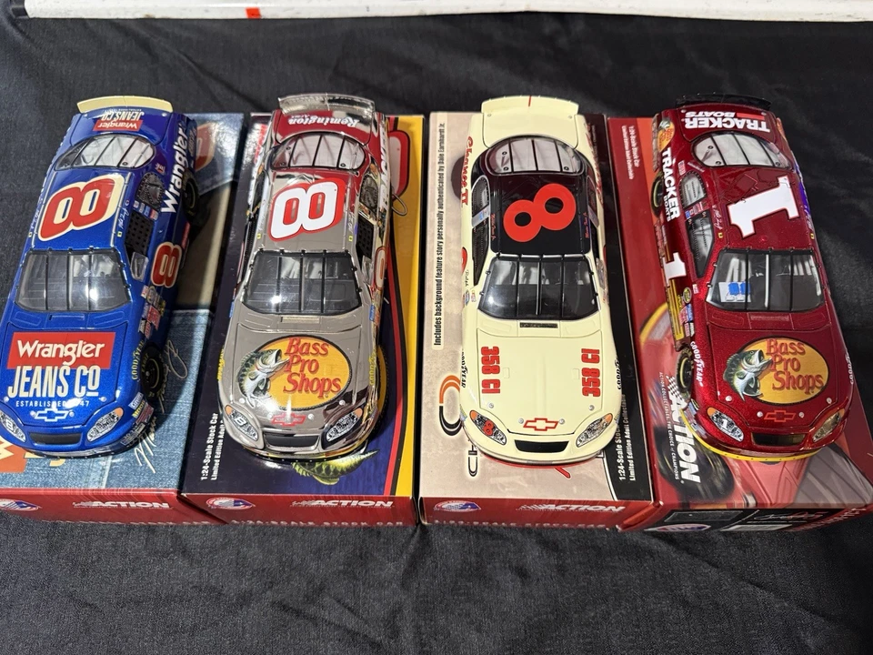 Martin Truex Jr #1 #8 Bass Pro Wrangler Chance 2 2003-2005 lote de acción 1:24 Foto 2 de 4