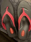 Okabashi women’s sandals M/L deep pink NWOT flip flops — photo 2
