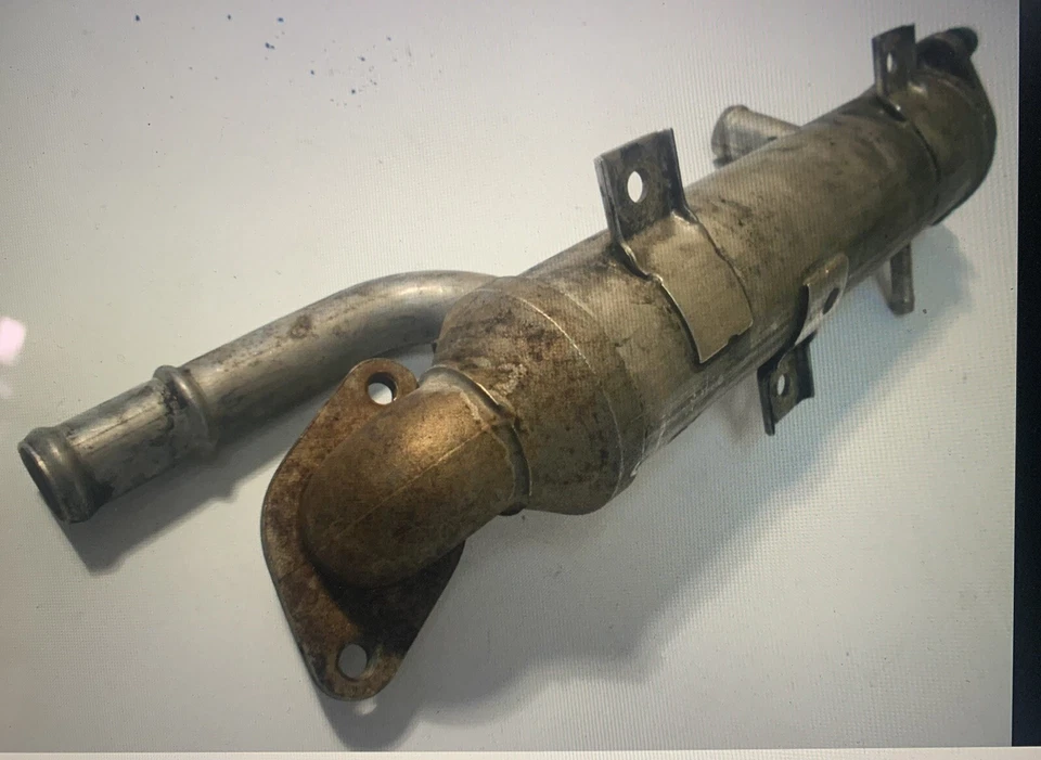 1996-1998 MK3 Volkswagen Jetta Golf Beetle 1.9 TDI AHU 1Z EGR Cooler - Image 2 of 4