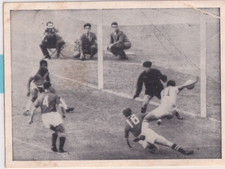 Pelé Rookie Cards Checklist Gallery and Autograph Memorabilia Guide 26