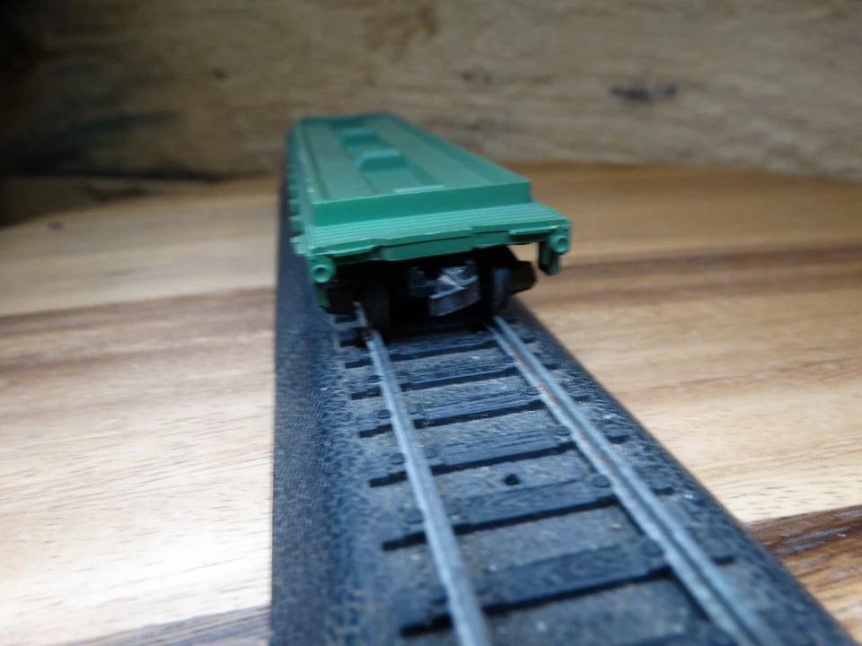 Tyco HO Scale 41' Western Maryland 2475 Model Railroad Flat / Skid / Pipe Car - Image 3 of 4