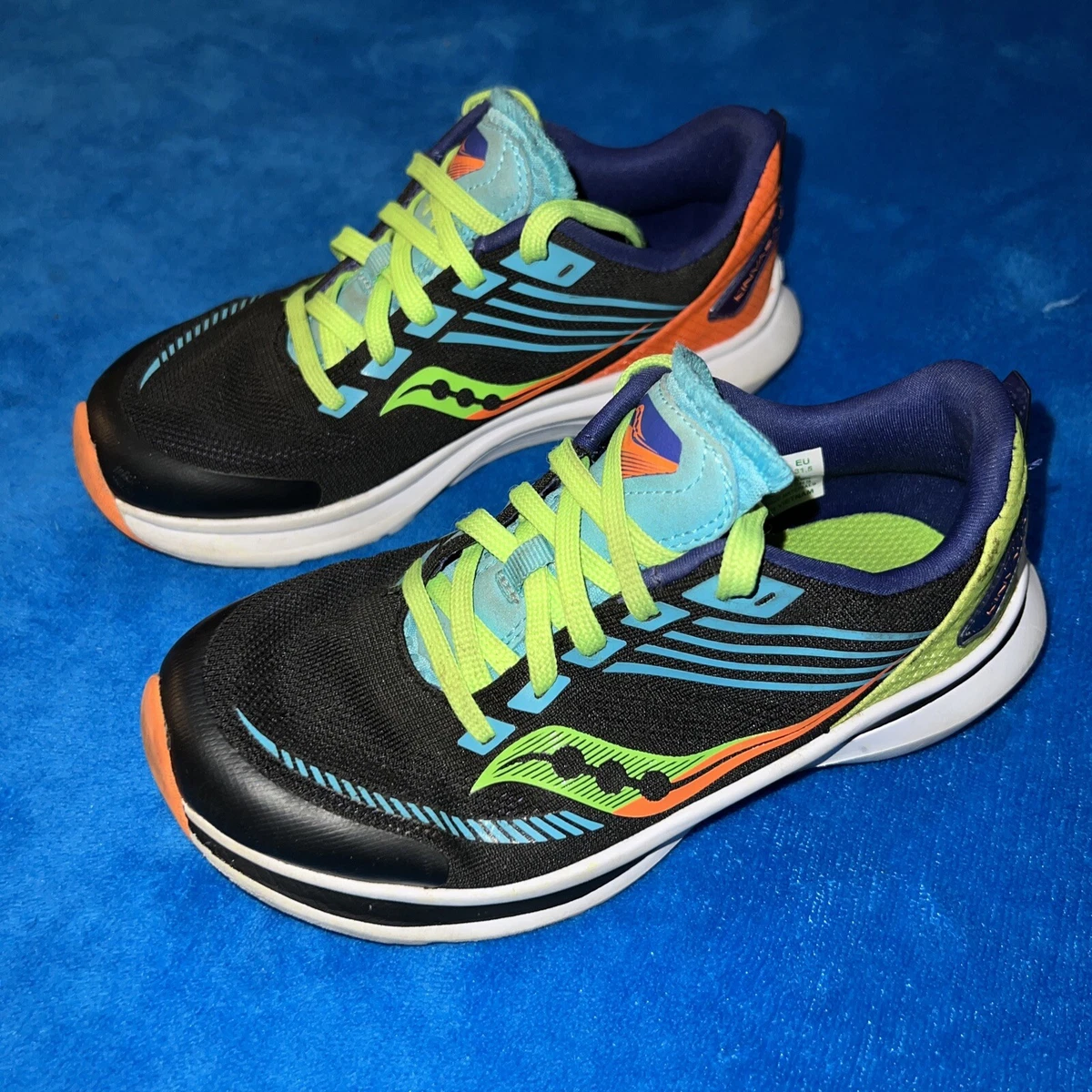 Saucony best sale kids kinvara