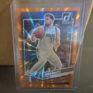 2023-24 Donruss Holo Orange Laser #141 Luka Doncic 030/125
