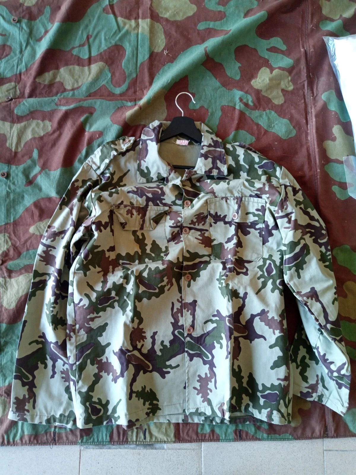 Foto 1 di 6