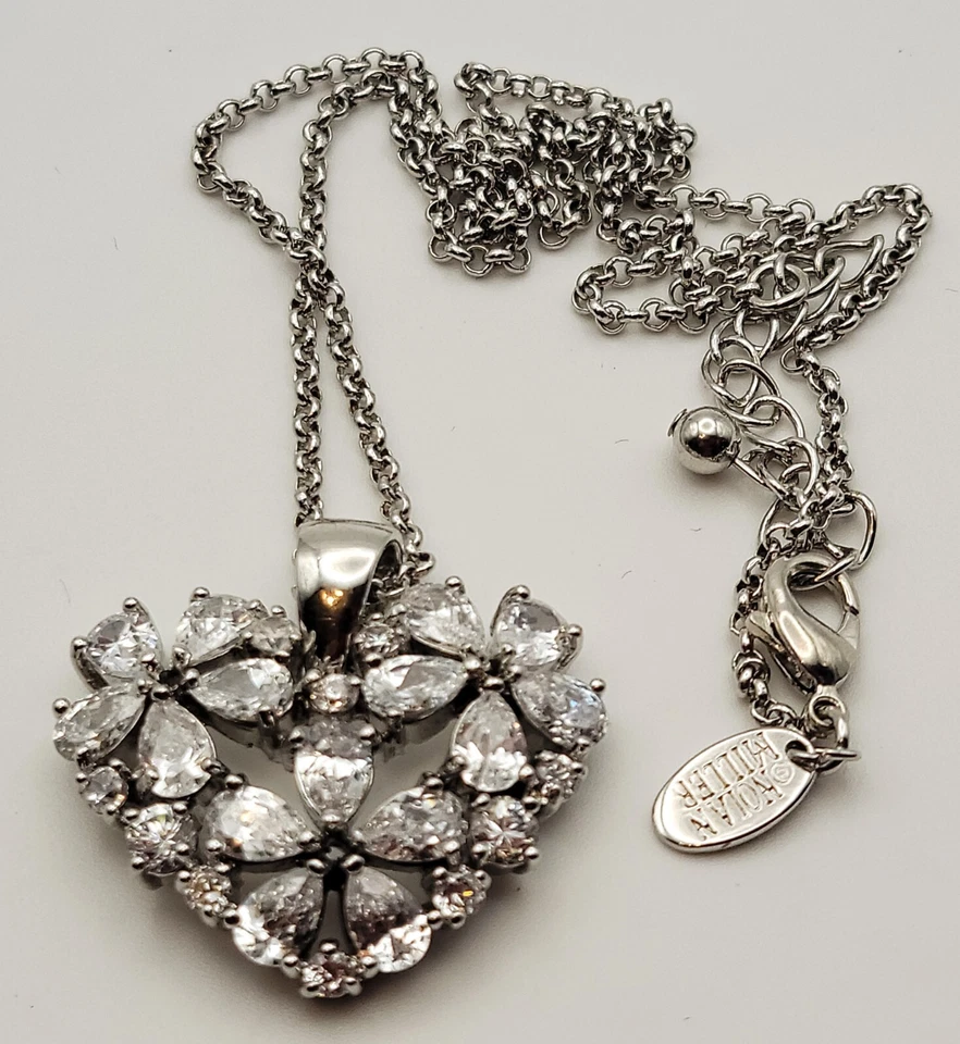 Firmato Nolan Miller Color Argento Trasparente Strass Cuore Ciondolo Su 18” - Immagine 2 di 3