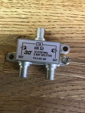 2-WAY SATELLITE TV ANTENNA SIGNAL SPLITTER 15-2150 MHz Holland Electronics HR S2