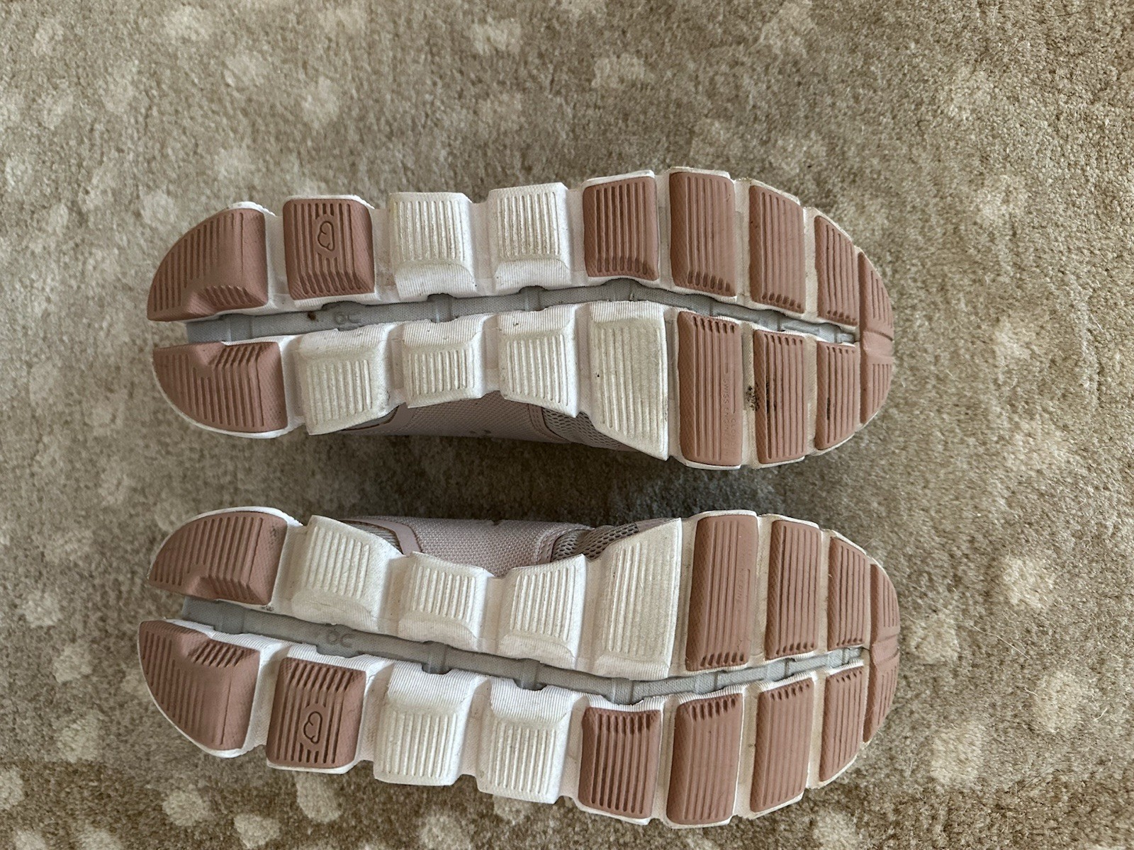 On Cloud Woman’s 6 - image 3