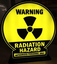   Handgefertigte Radiation Hazard Lightbox   ...