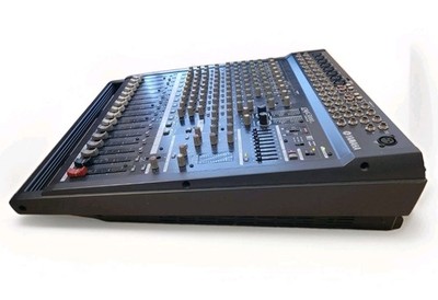 Yamaha EMX 5000-12 12 Channel Mixer