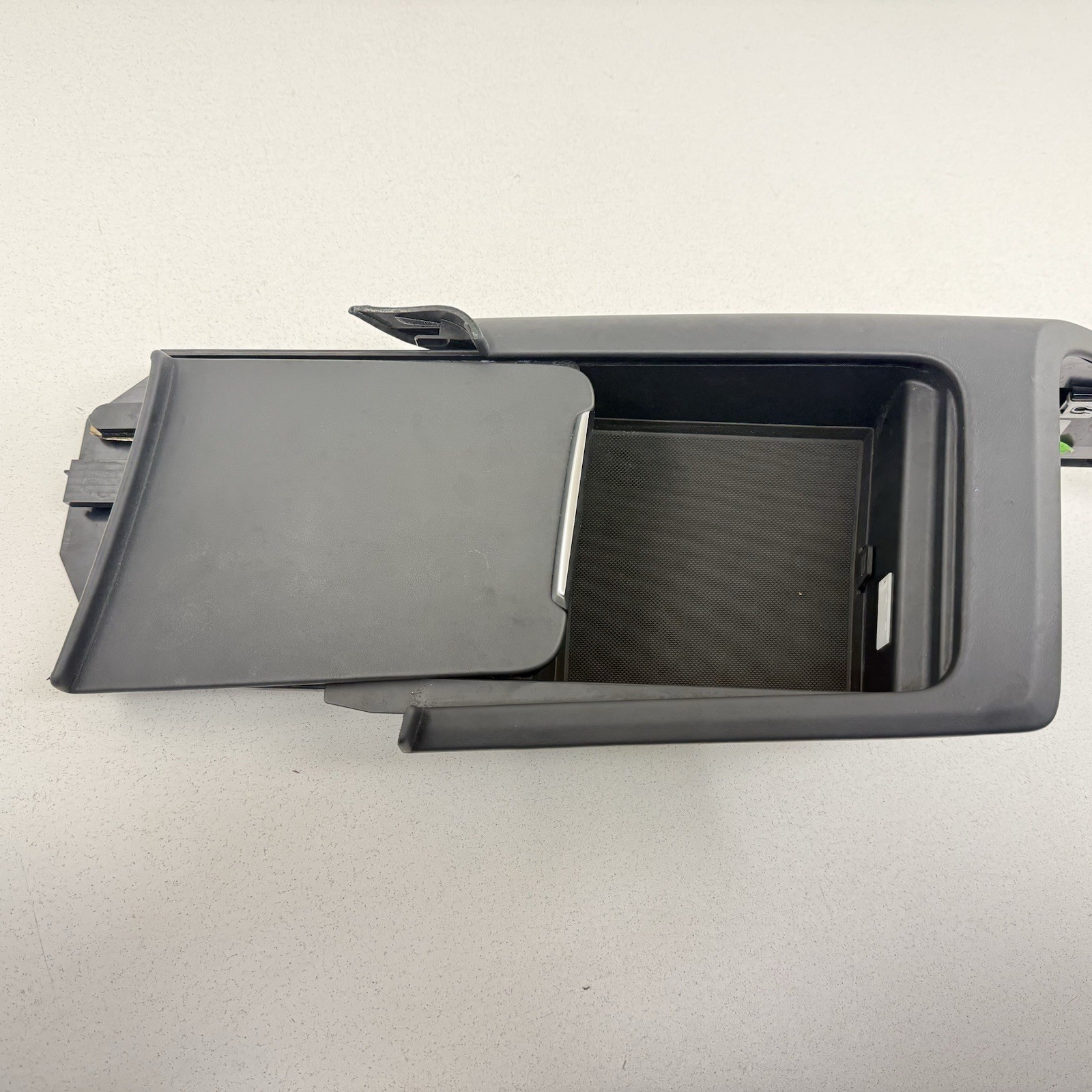 17-23 Audi R8 Center Console Storage Tray Compartment Panel 4S1863041J OEM
