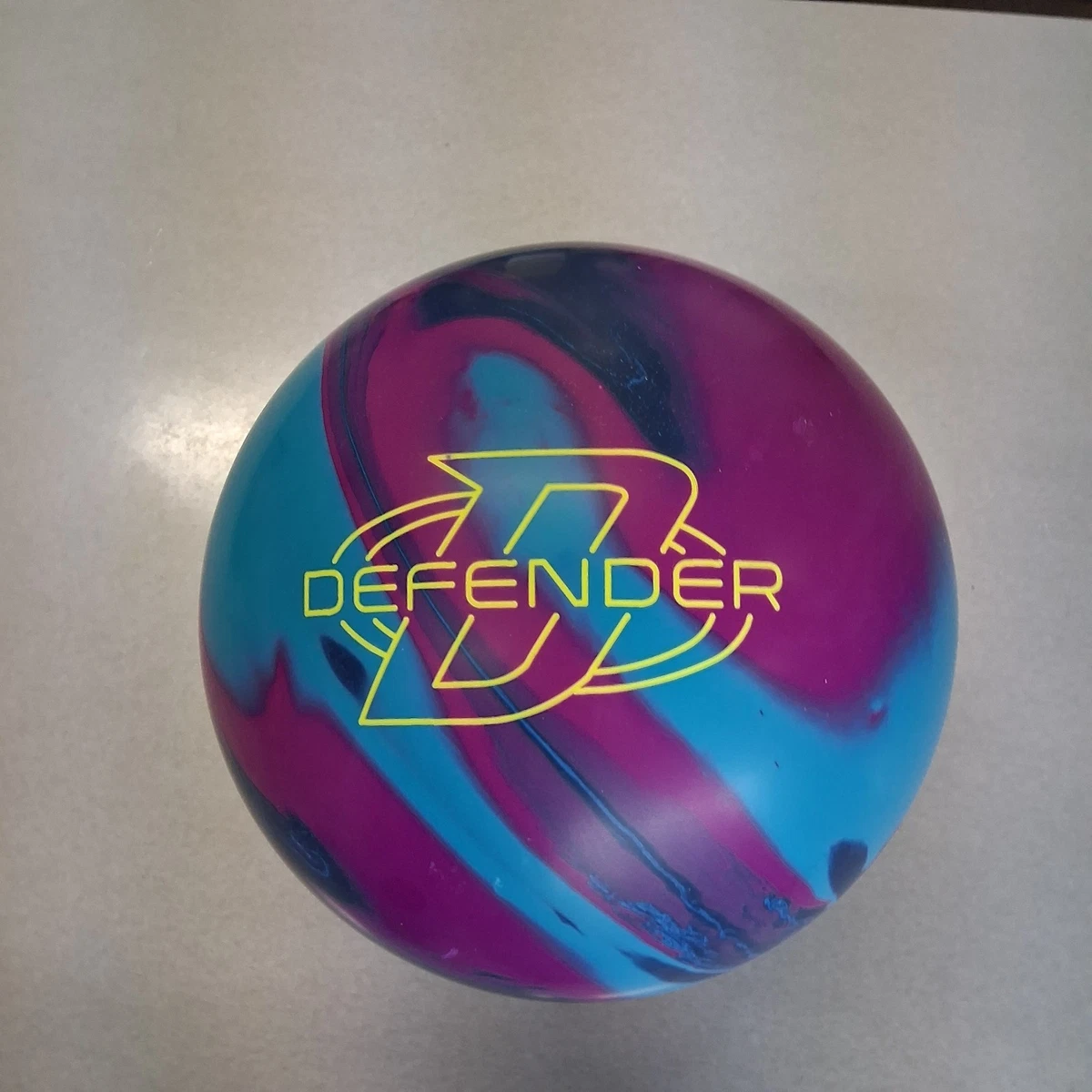 Brunswick Defender Solid BOWLING ball 15 lb brand new in box #054