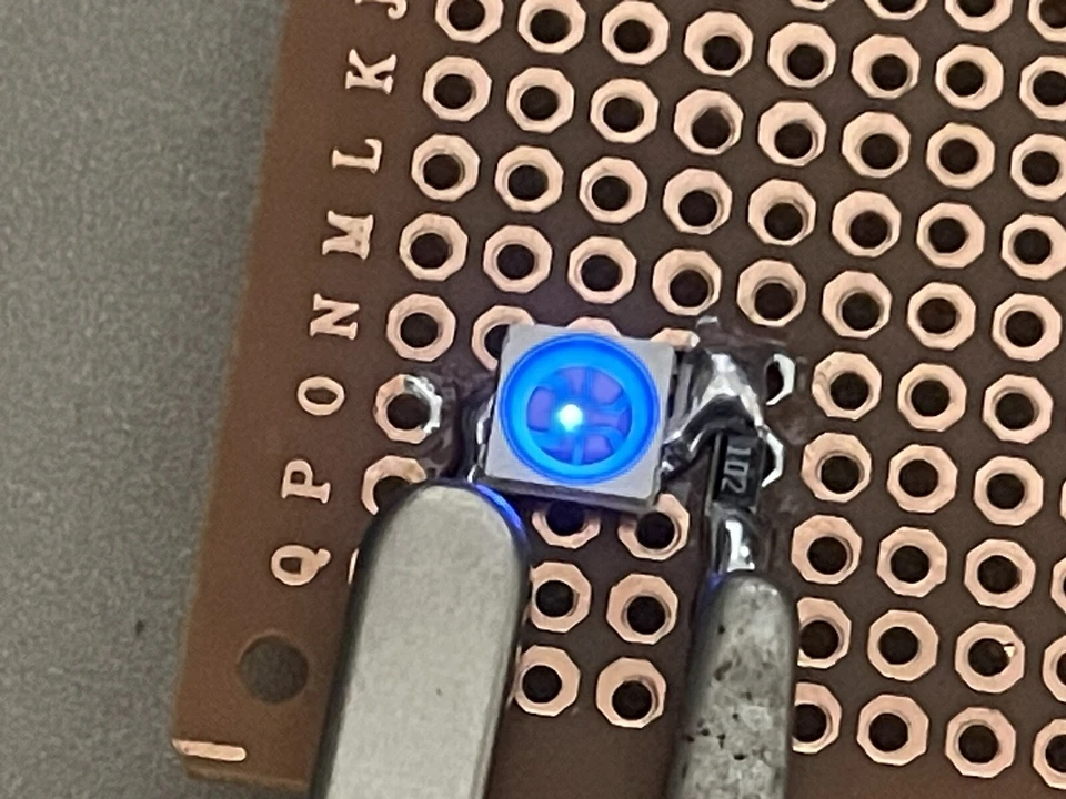 20pcs Blue LED SMD Opto Semiconductors - Image 2 of 4