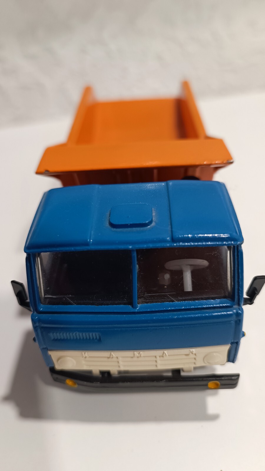 Picture 2 of 6