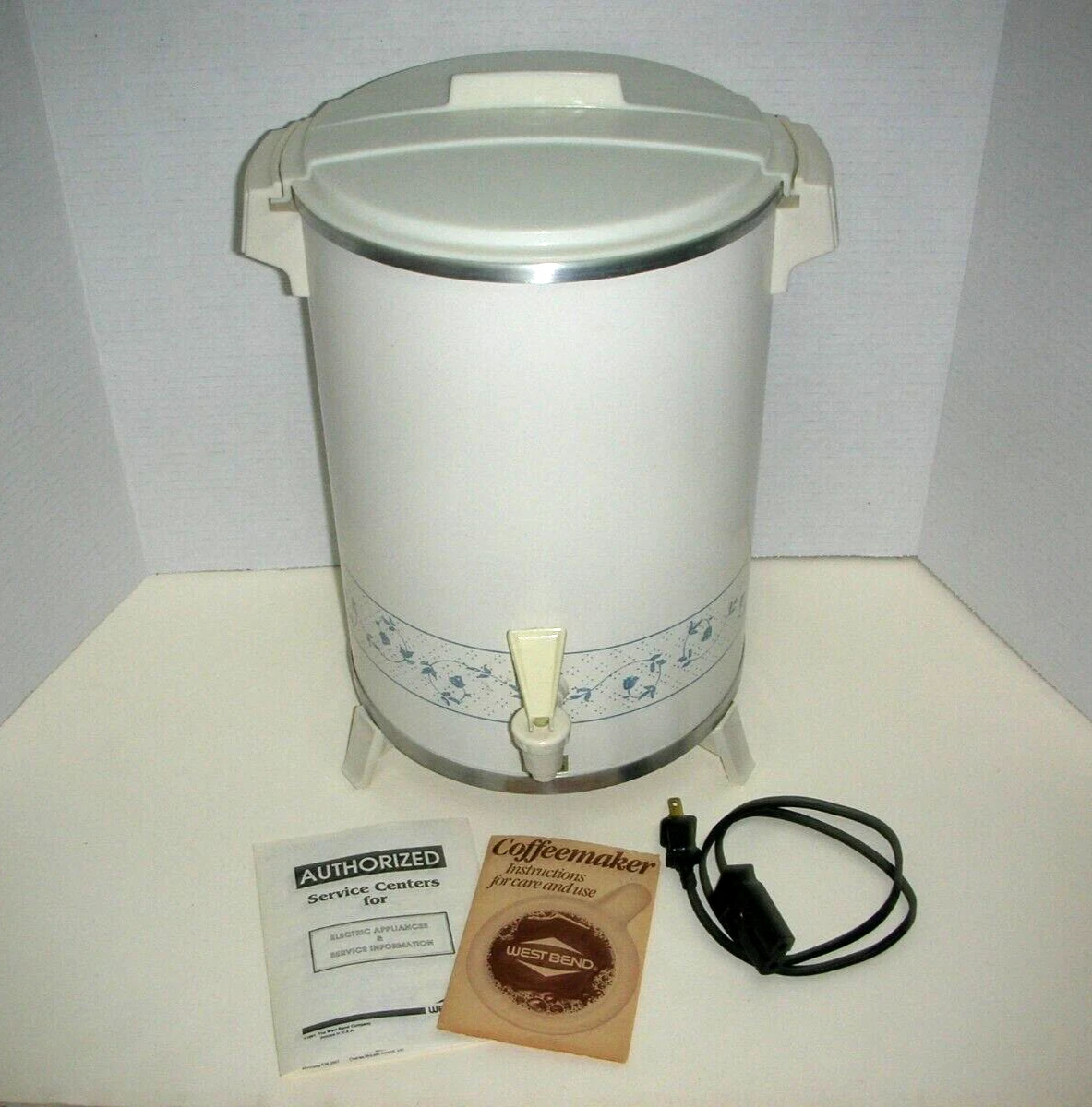 West Bend Party Perk 57630 Percolator Coffee Maker 12 - 30 Cups