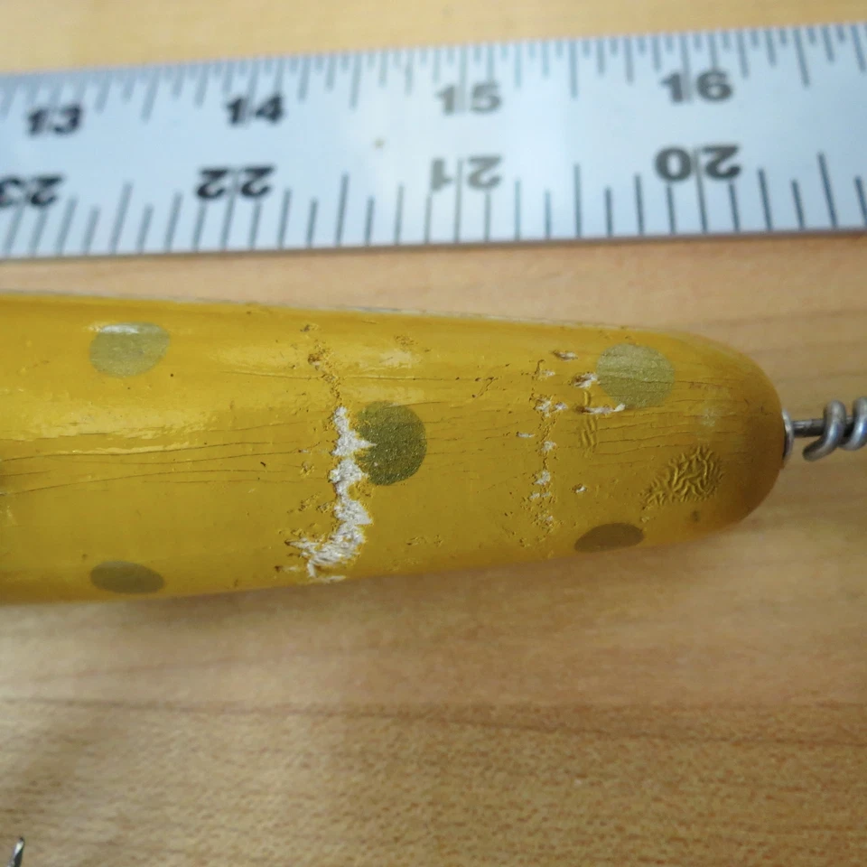 Señuelo de pesca vintage Pflueger Musky Wood Globe (lote #11125) Foto 2 de 4