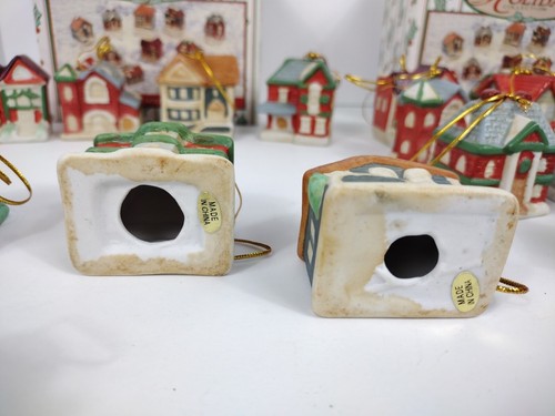 Collezione Vacanze 24 Pezzi Ornamenti Casa di Villaggio 2"x2"x1,5" World Blazers Inc. - Foto 6 di 12