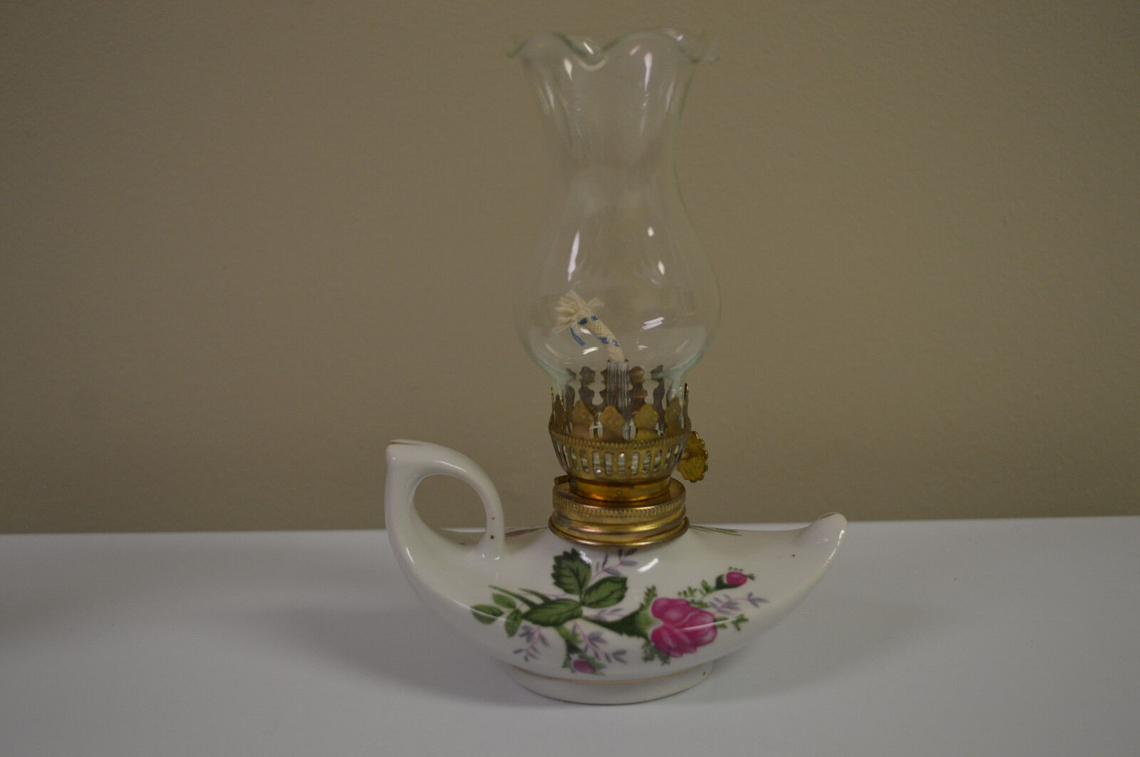 Miniature Oil Lamp Easy-to-use Floral Dealing full price reduction