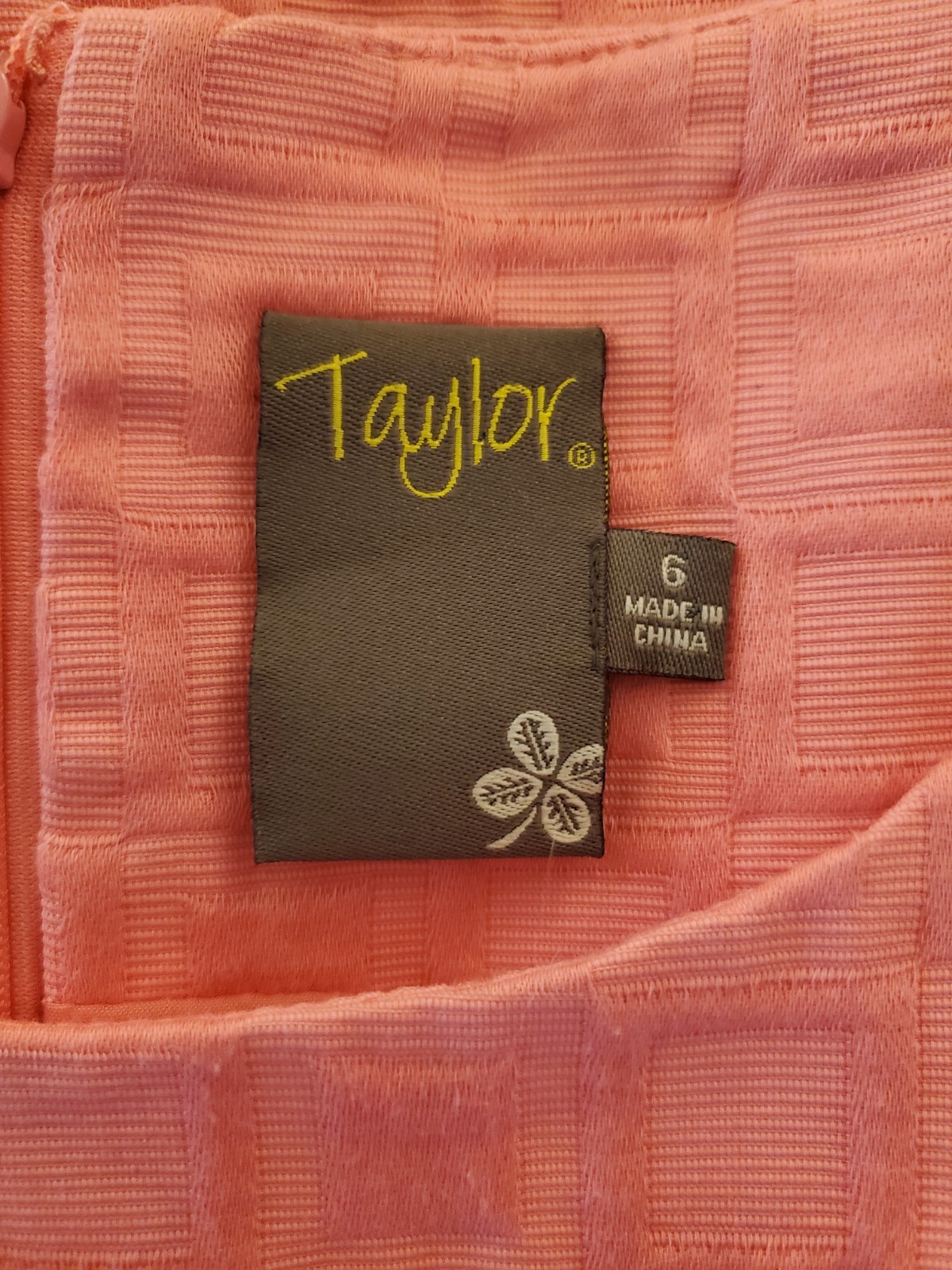 Taylor Women's Pink Sleeveless Bow Dress (Size 6)