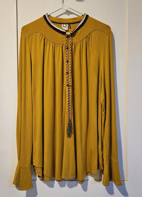 Anthropologie Akemi + Kin Shirt Womens Large Yellow Boho Tunic Crochet Tassel