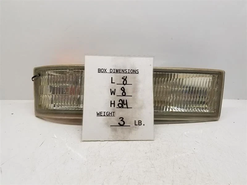 Passenger Corner/Park Light Below Headlamps Fits 95-05 SAFARI (GMC) 203474 - Image 3 of 4
