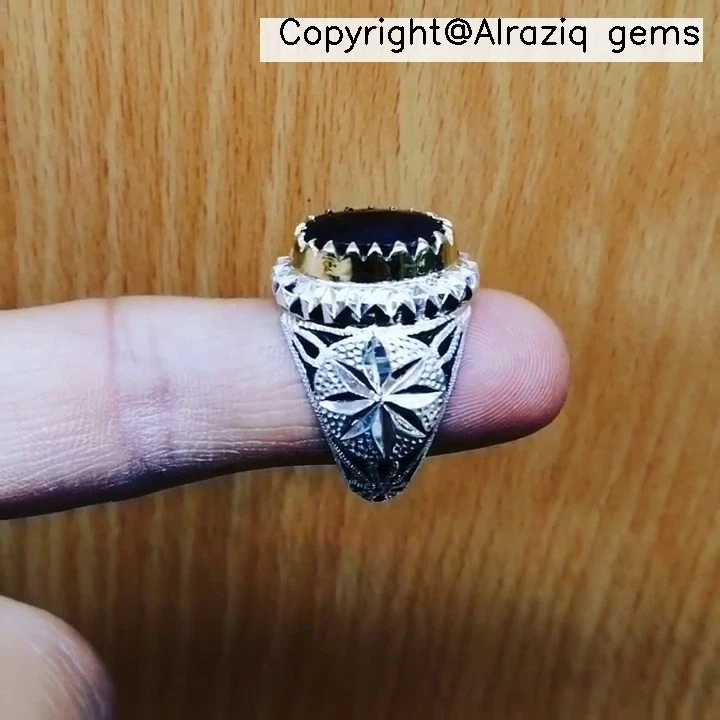 原版非洲黄色蓝宝石稀有 Pukhraj 石纯银戒指 — 第 2/4 张图片