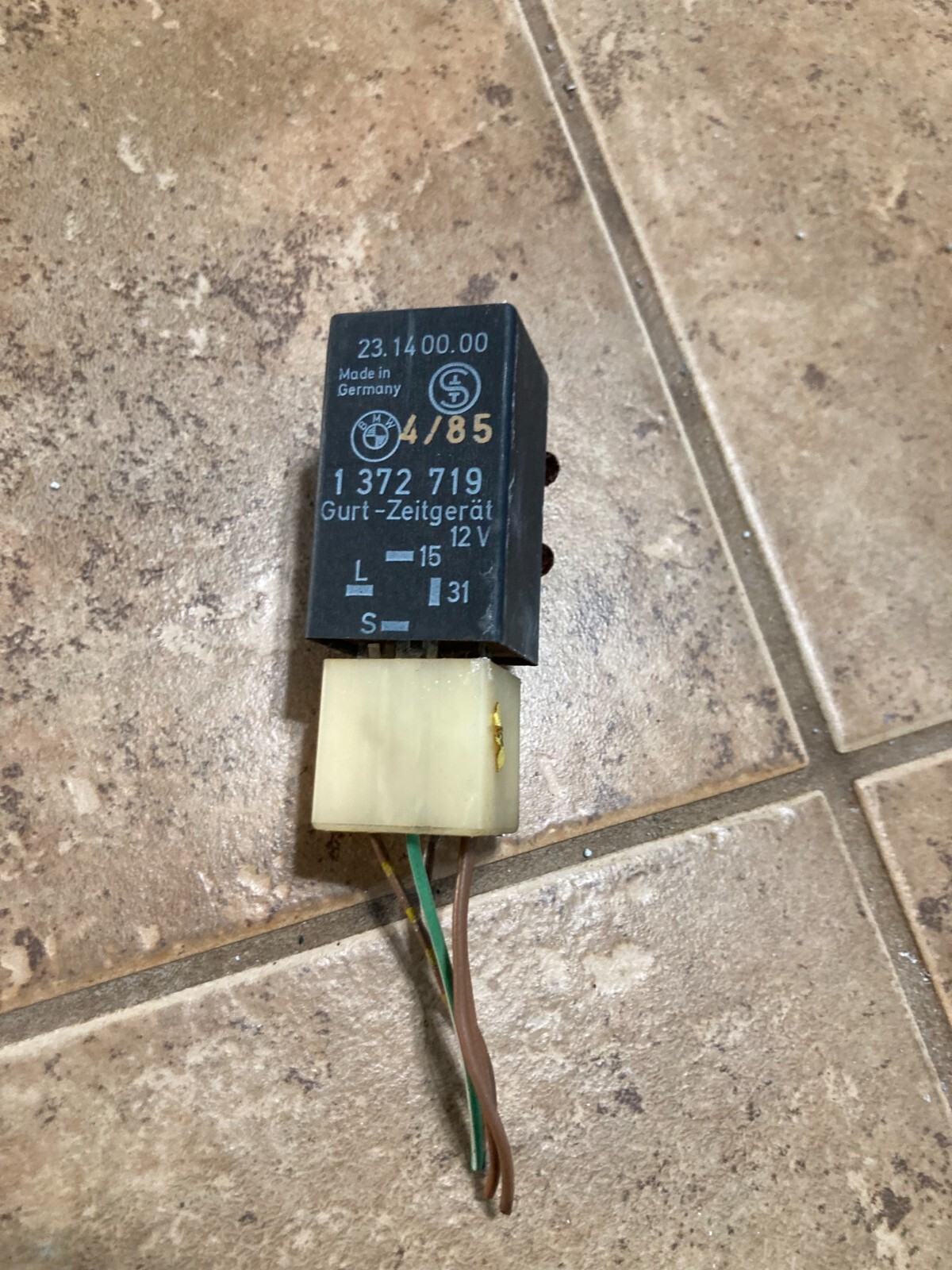 OEM BMW E30 Seat Belt Warning Timer Relay Part # 1372719 for sale