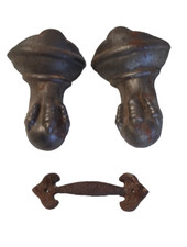 Two 2 Antique Cast Iron Clawfoot Tub Feet plus Metal Drawer Pull Handle 1467JR