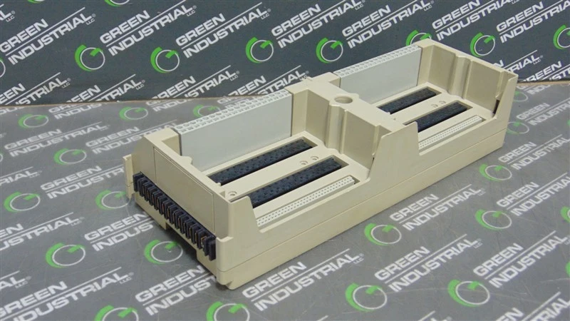 Base de control de proceso Ovation Westinghouse Emerson 1B30035H01 787782-1 USADA Foto 3 de 4