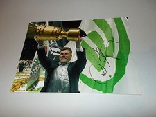 Dieter Hecking VFL Wolfsburg DFB Pokal signiert signed Autogramm auf 20x28 Foto 