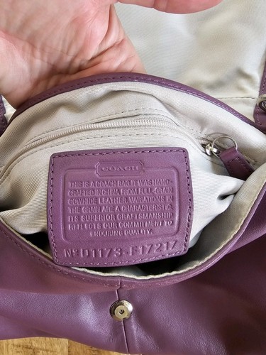 Coach F17217 Vintage Purple Pleated Soho Leather w/Buckle Shoulder Bag Y2K - Bild 8 von 17