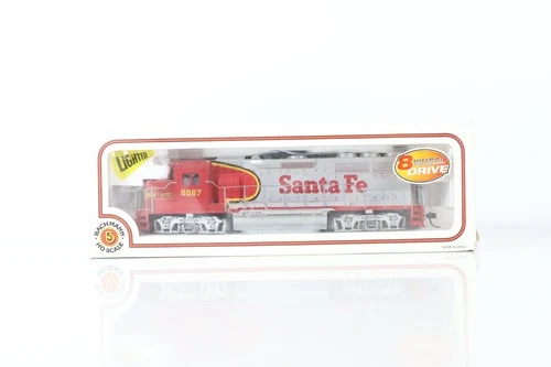 Bachmann 63502 HO Gauge EMD GP 40 Union Pacific Diesel Locomotive