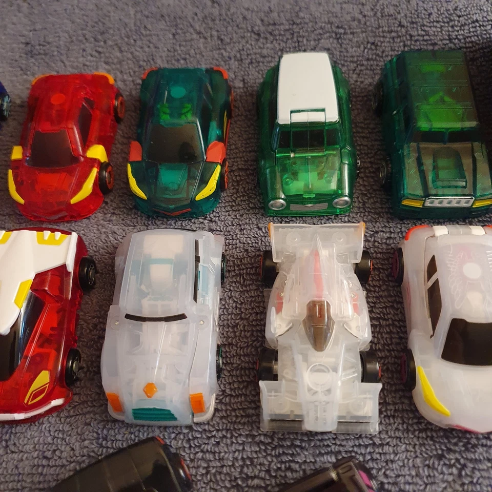 TURNING MECARD Lot Transformable Robot Cars 2017 Mattel Figures With Cards - Image 3 of 4