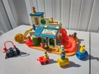 Vintage 70's Fisher Price Little People #937 Play Family SESAME STREET CLUBHOUSE