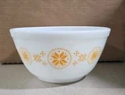Vintage Pyrex Town & Country Medium 1 1/2 Qt. Mixing Bowl, Orange on White #402.