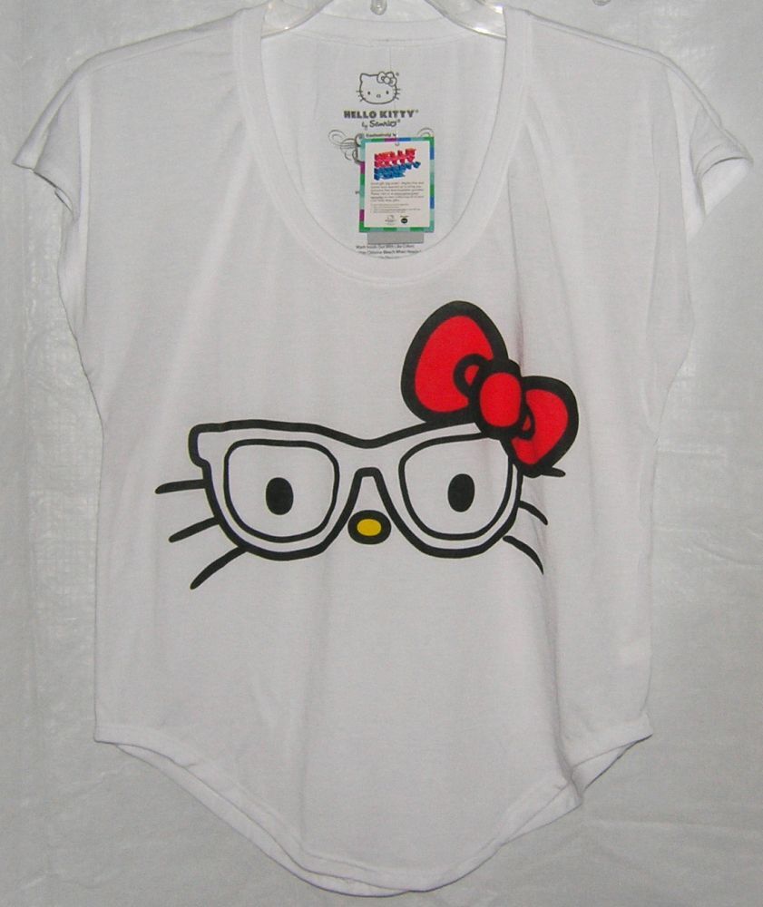  Hello Kitty Nerd Glasses Tee Shirt T-Shirt : Clothing