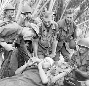 WW2 Photo WWII Wounded Soldier New Guinea Australia World War Two /1438 ...