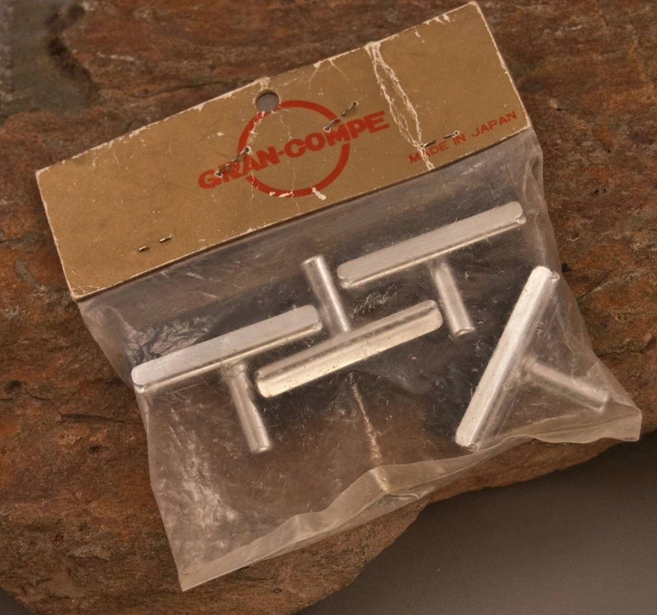 (4) DIA-COMPE Gran Compe (GC) Replacement Brake Pads for NGC 450 Brake - Image 2 of 2