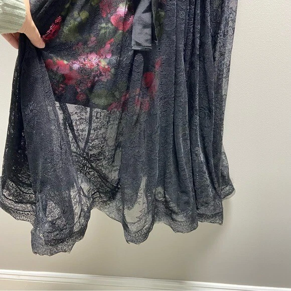 Vestido Perla Georgina Chapman de Marchesa Floral y Encaje Negro Foto 4 de 4