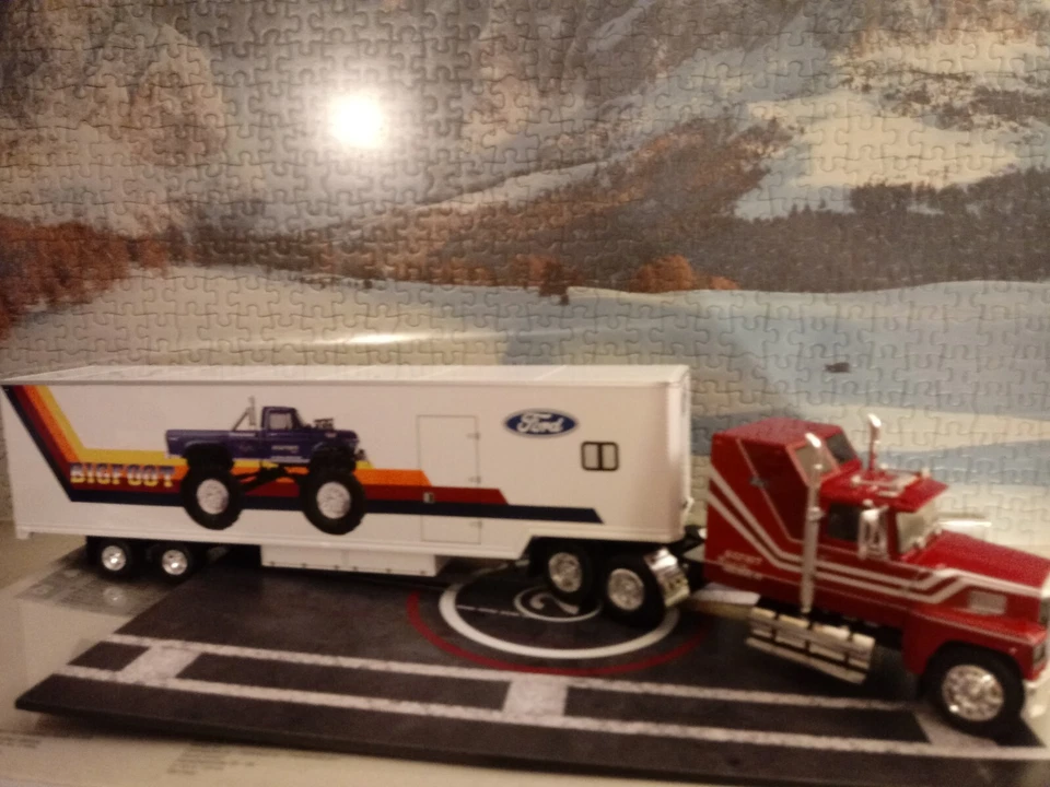 1/43 CAMIÓN TRUCK TRAILER FORD LTL 9000 1990 BIGFOOT AMERICANO Altaya Salvat - Imagen 2 de 4