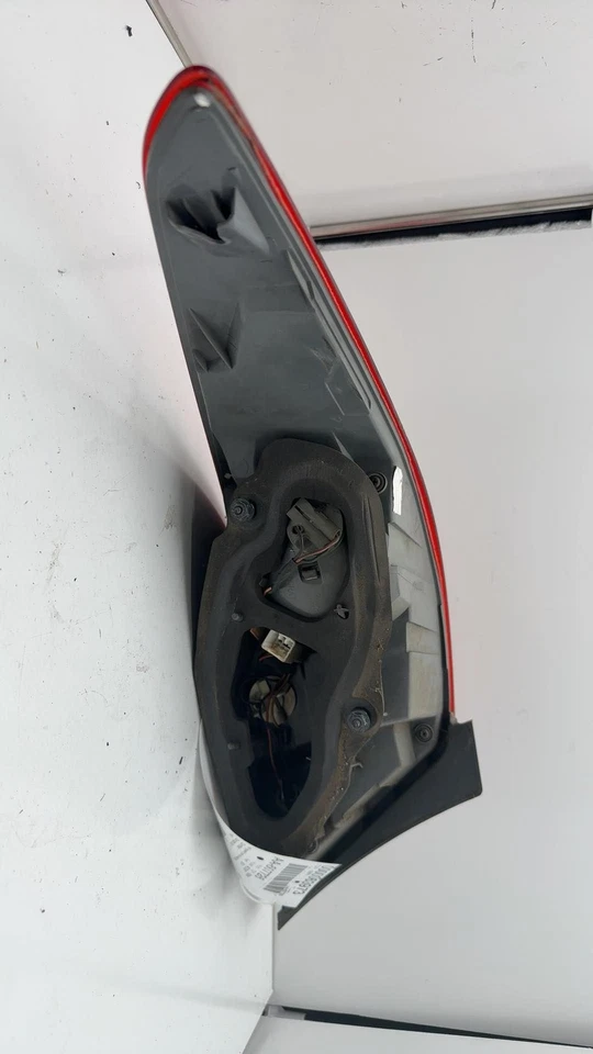 12 13 14 Conjunto de luces traseras HYUNDAI ACCENT Hyundai derecha Foto 4 de 4