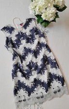 Lds sz 12 Vince Camuto Sheath Dress blue and off-white lace accents Twice Lined