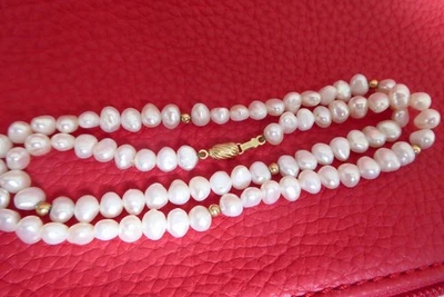 Zierliche Perlen Kette wohl Zuchtperlen ca. 40cm mit 14 Karat Verschluß - Bild 1 von 4