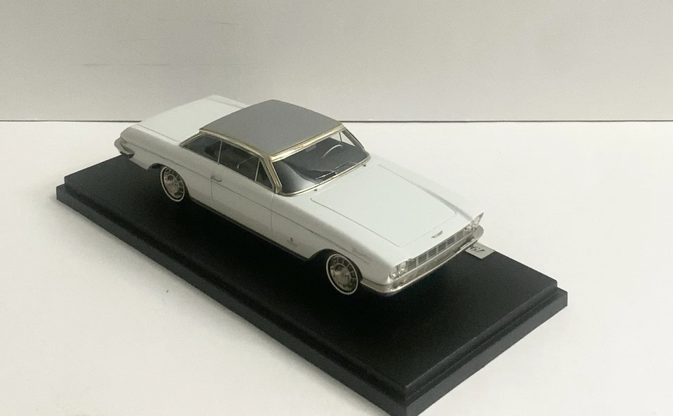 1/43 1961 Cadillac Jacqueline coupe by Pininfarina white handmade by EMC - Image 4 of 4