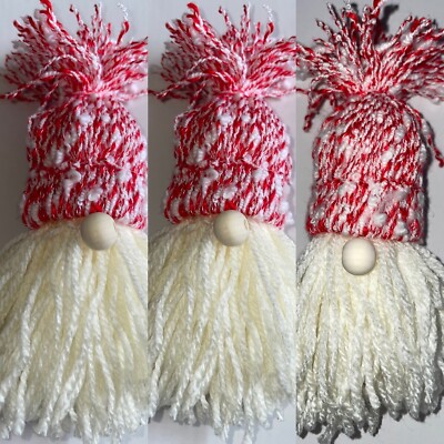Handgegestrickter Gonk Wichtel Christbaumschmuck. 3er Set roter Weihnachtsmann
