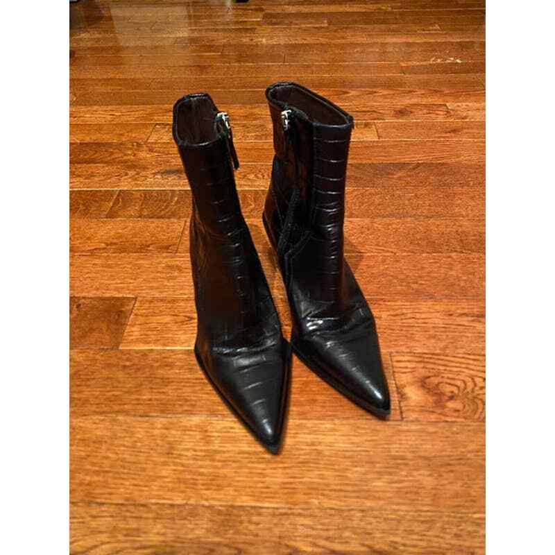 Topshop Leather Pointed Ankle Boot, Size 1/2