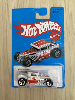 Hot wheels Bone Shaker rare Retro Style Version new on card from 2016